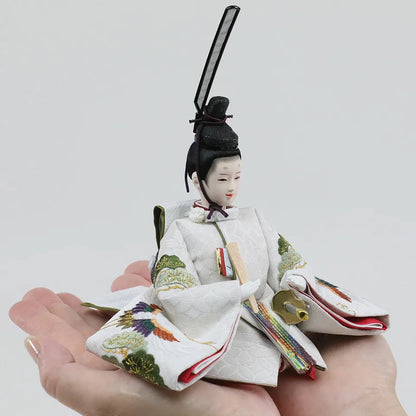 鶴の白【わのか収納飾台・梅かすみ屏風】