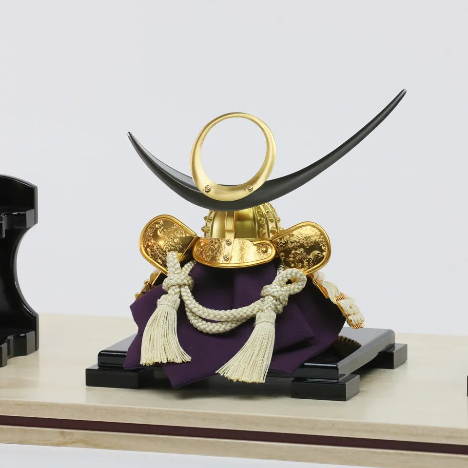 日輪上杉 【いろみ飾台・円金屏風】 – 横手人形オンラインストア