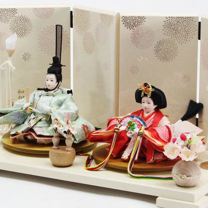 小うさぎ　【小春日飾台・花萌屏風】