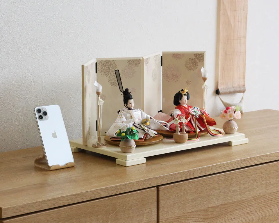 ふわり桜　【小春日飾台・花萌屏風】